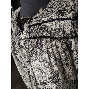 GUESS Women's Crop Top SZ M Floral Chiffon Sheer Elastic Hem Bell‎ Sleeves